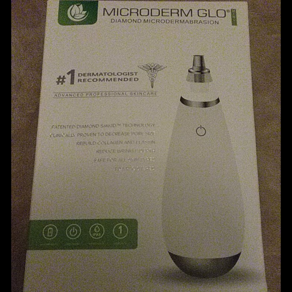 Microderm Glo Diamond Microdermabrasion
